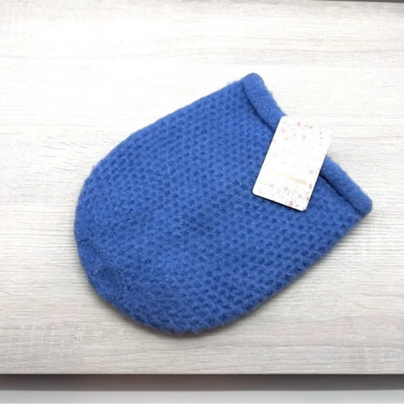 FREE PEOPLE ❄️ Dreamland‎ Blue Waffle Knit Beanie • NWT - Picture 3 of 7